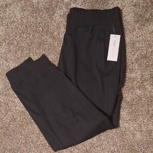 Yogalicious Lux District Jogger in Black